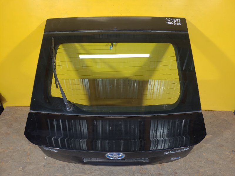 Крышка багажника TOYOTA PRIUS - 30 09-17 Крышка багажника TOYOTA PRIUS - 30 09-17