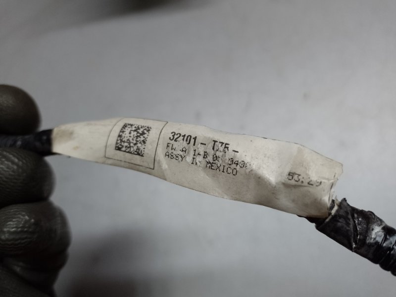 Подушка двигателя передняя PILOT 15-