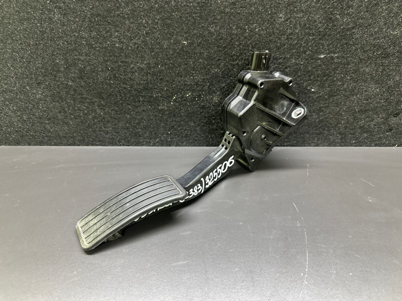 Педаль газа SUBARU CROSSTREK 12-17 2015 GP FB20X e-Boxer 36010FJ050 Б/У
