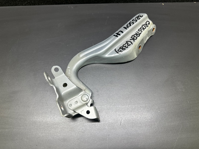 Петля капота левая SUBARU CROSSTREK 12-17 GP FB20X e-Boxer