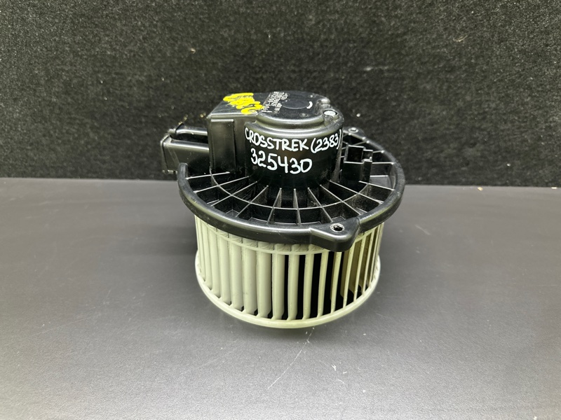 Моторчик печки SUBARU CROSSTREK 12-17 2015 GP FB20X e-Boxer 72223FJ001 Б/У