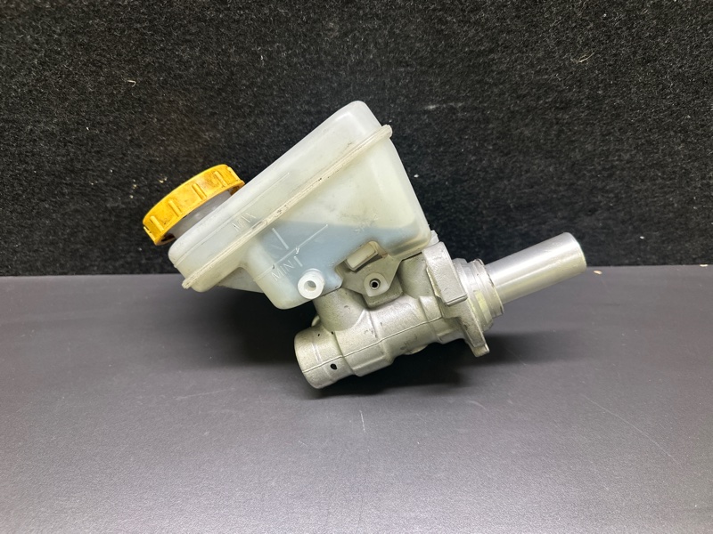 Главный тормозной цилиндр CROSSTREK 12-17 2015 GP FB20X e-Boxer