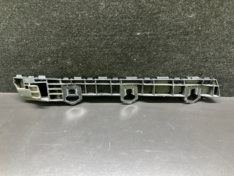 Кронштейн заднего бампера правый SUBARU CROSSTREK 12-17 GP FB20X e-Boxer