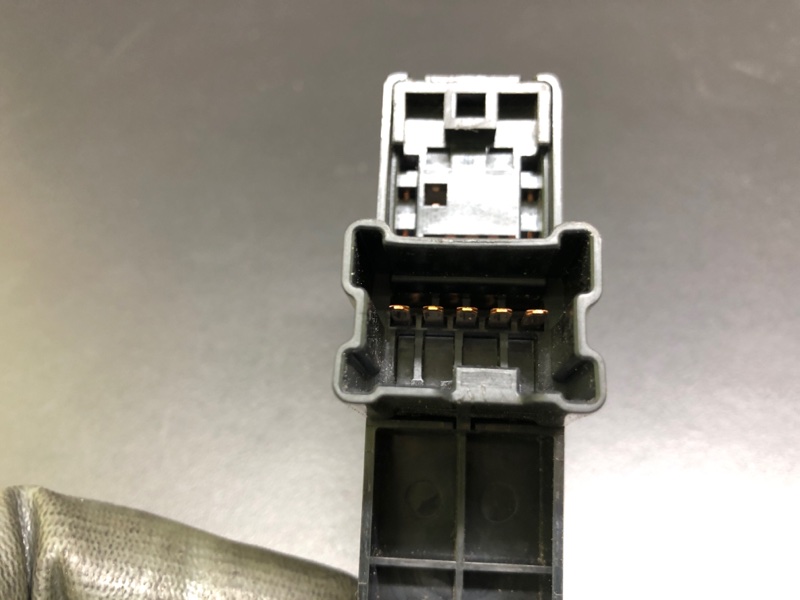 Кнопка стеклоподъемника задняя левая CROSSTREK 12-17 2015 GP FB20X e-Boxer