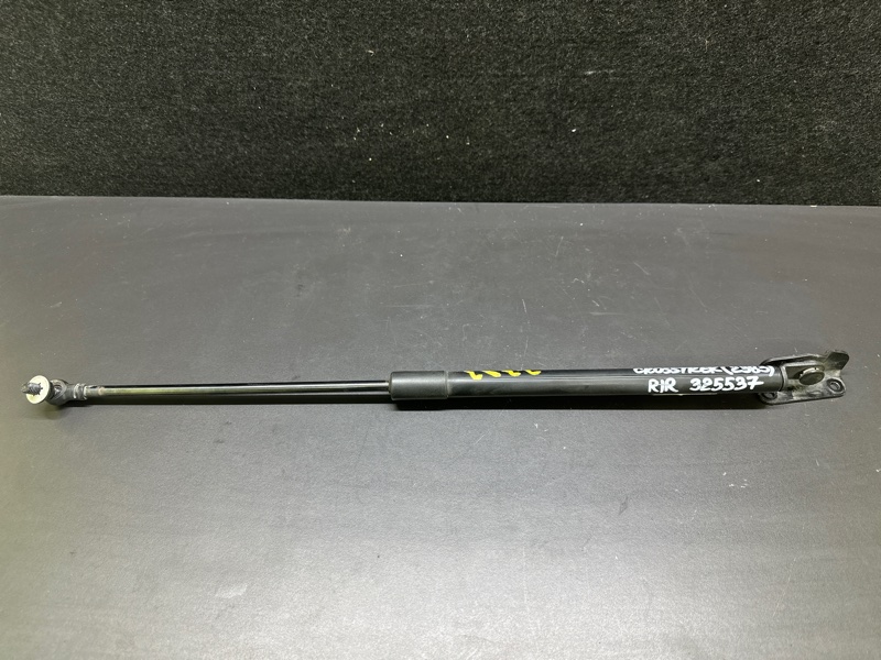 Амортизатор крышки багажника правый SUBARU CROSSTREK 12-17 2015 GP FB20X e-Boxer 63269FJ120 Б/У