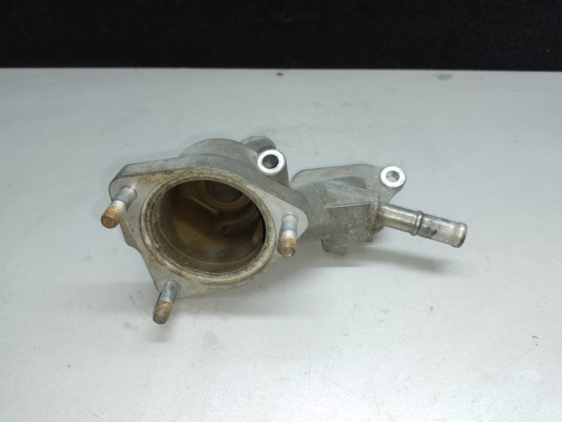 Корпус термостата LEXUS GX470 02-09 2003 UZJ120L 4.7 2UZFE 16032-50110 Б/У