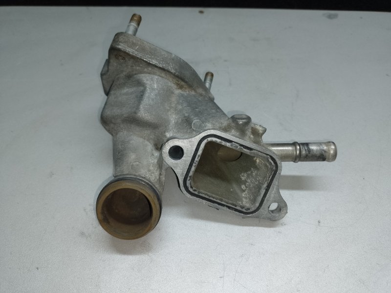 Корпус термостата LEXUS GX470 02-09 UZJ120L 4.7 2UZFE