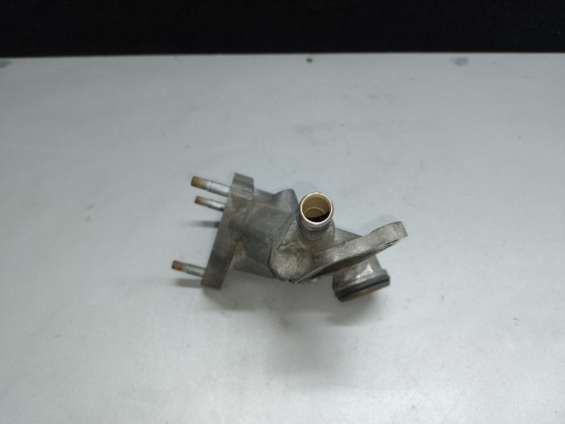 Корпус термостата GX470 02-09 2003 UZJ120L 4.7 2UZFE