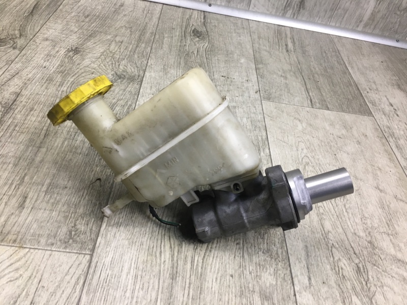 Главный тормозной цилиндр CHEROKEE 14- 2016 2.4 ED8 Главный тормозной цилиндр CHEROKEE 14- 2016 2.4 ED8