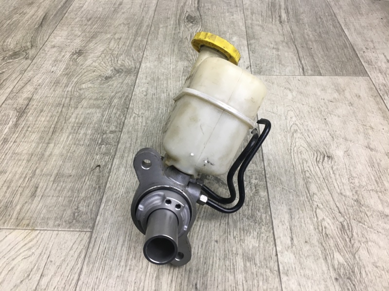 Главный тормозной цилиндр JEEP CHEROKEE 14- 2.4 ED8 Главный тормозной цилиндр JEEP CHEROKEE 14- 2.4 ED8