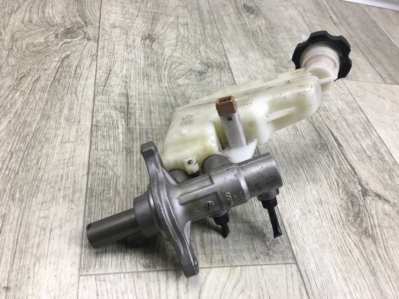 Главный тормозной цилиндр ELANTRA MD 10-15 2014 1.8 G4NB