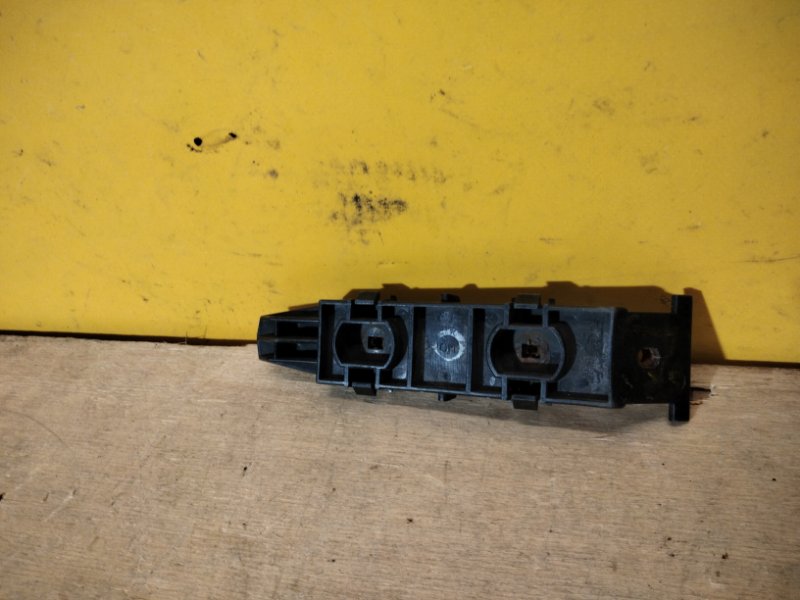 Кронштейн переднего бампера SUZUKI GRAND VITARA 05-15 71731-65J00 Б/У