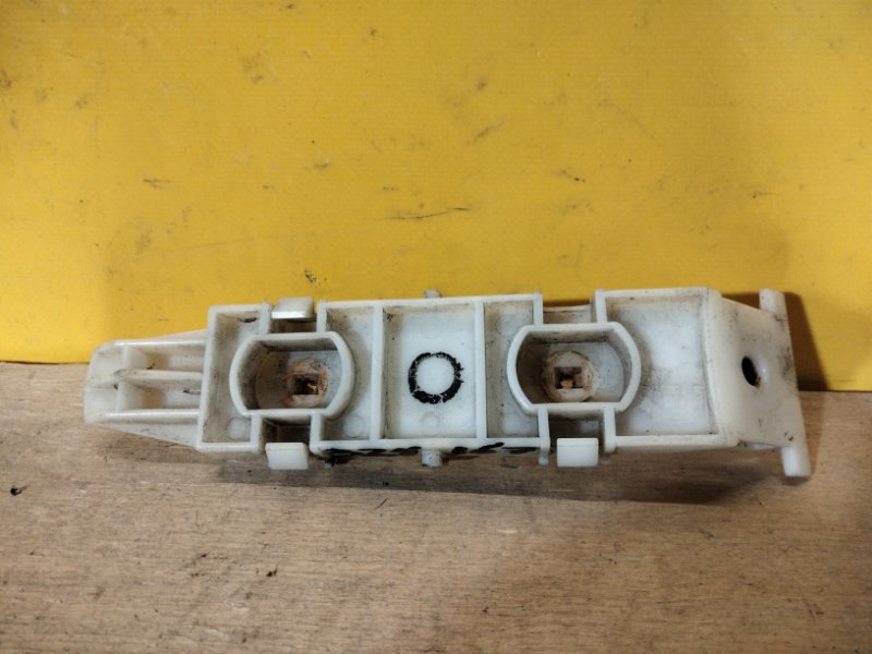 Кронштейн переднего бампера SUZUKI GRAND VITARA 05-15