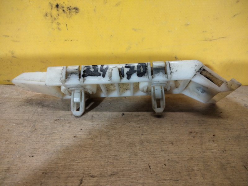 Кронштейн переднего бампера SUZUKI GRAND VITARA 05-15 71731-65J00 Б/У