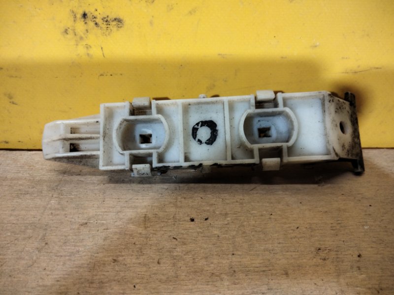 Кронштейн переднего бампера SUZUKI GRAND VITARA 05-15