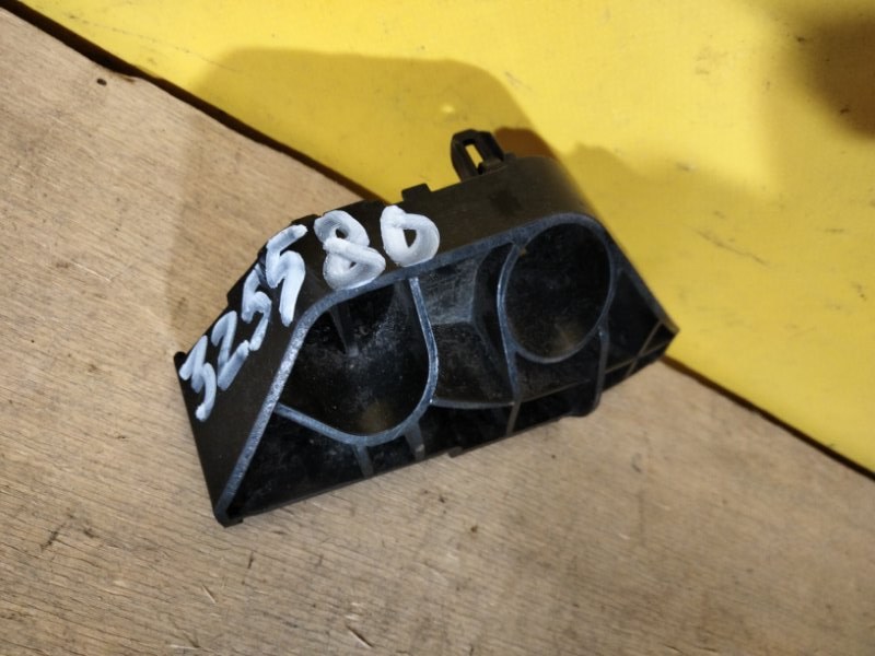 Запчасть кронштейн заднего бампера левый TOYOTA COROLLA 150 06-13 52563-12040 Б/У Кронштейн заднего бампера левый TOYOTA COROLLA 150 06-13 52563-12040 Б/У