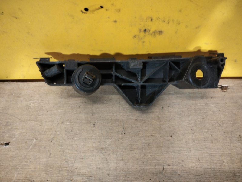 Кронштейн переднего бампера левый CX-7 06-12 Кронштейн переднего бампера левый CX-7 06-12