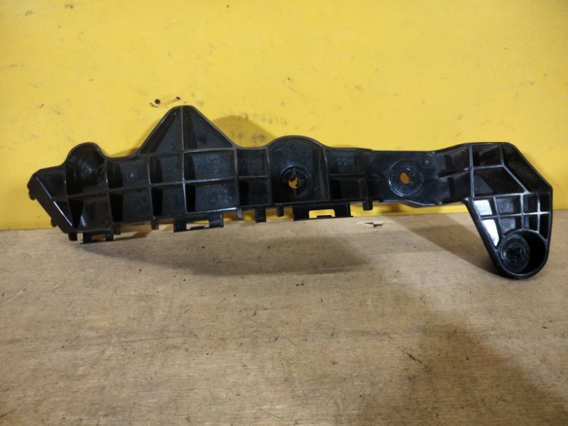 Кронштейн переднего бампера правый LEXUS NX 14-21 52535-78010 Б/У