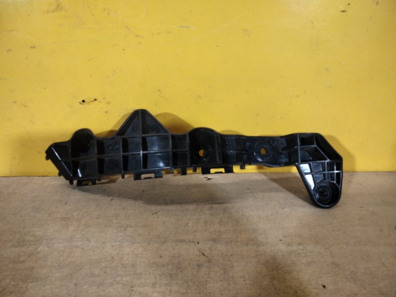 Кронштейн переднего бампера правый LEXUS NX 14-21 52535-78010 Б/У