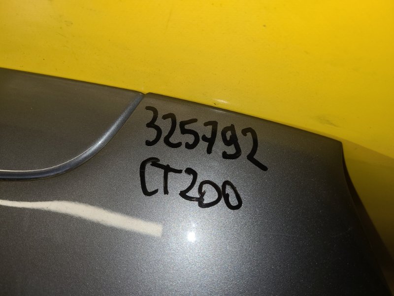 Крышка багажника CT200 17-