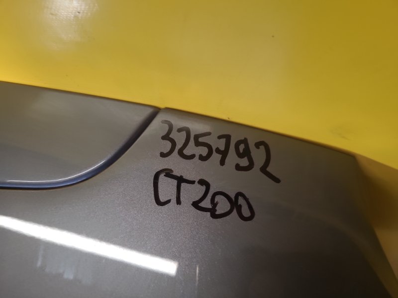 Крышка багажника CT200 17-