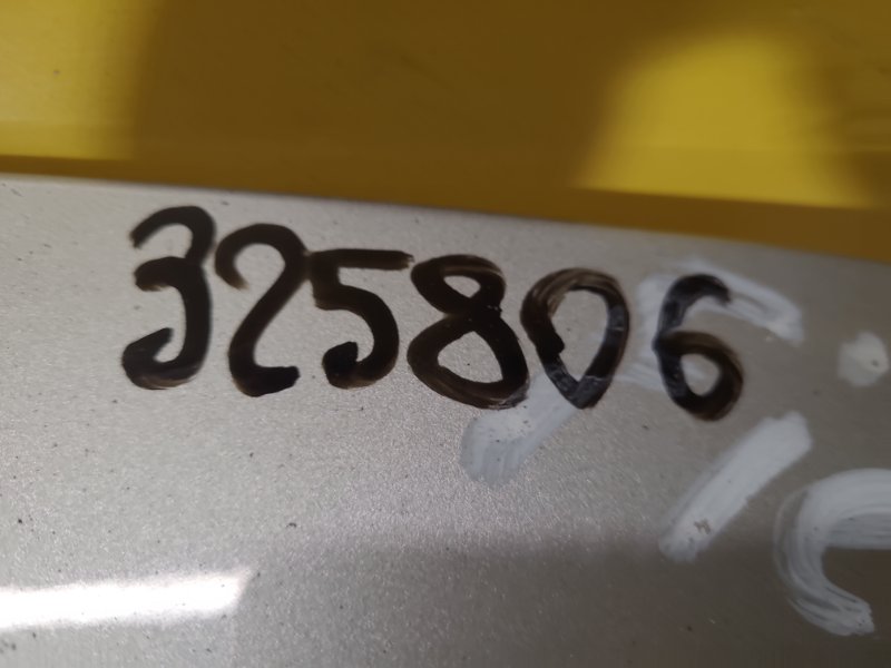 Крышка багажника FIESTA 02-08