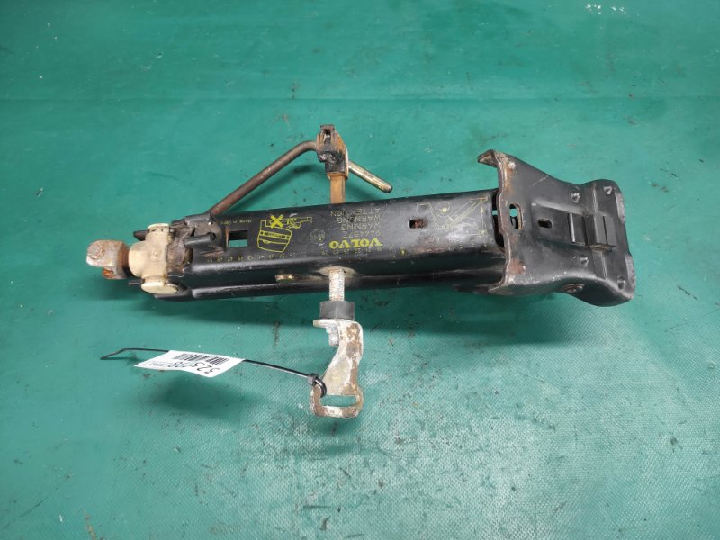 Домкрат S70 97-00 1999 Седан 2.5