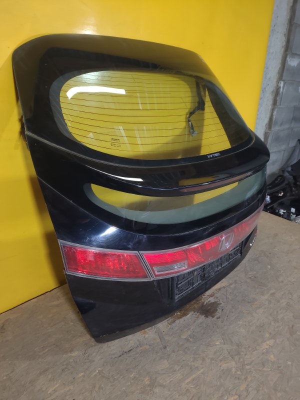 Крышка багажника CIVIC 5D 06-11
