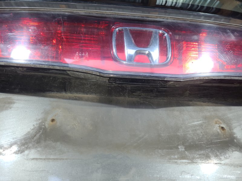 Крышка багажника CIVIC 5D 06-11