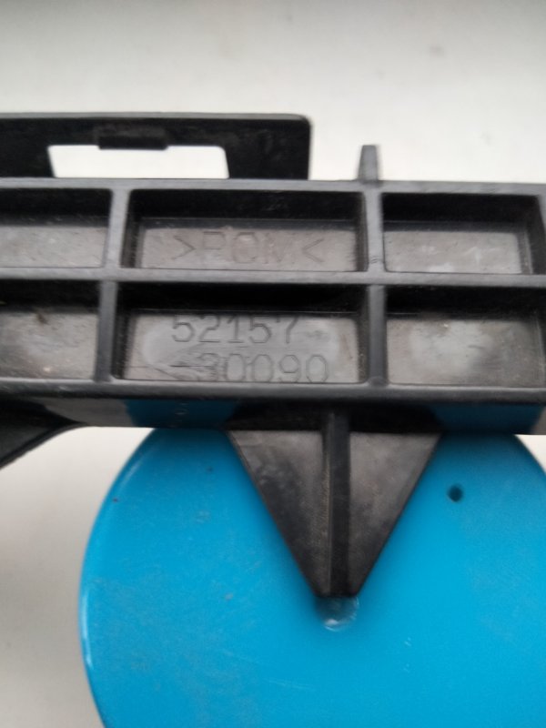 Кронштейн заднего бампера правый GS 12-