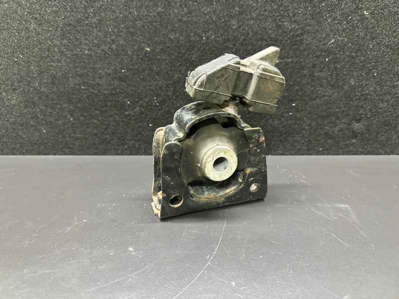 Подушка двигателя передняя PRIUS - 30 09-17 2013 1.8 2ZRFXE Подушка двигателя передняя PRIUS - 30 09-17 2013 1.8 2ZRFXE