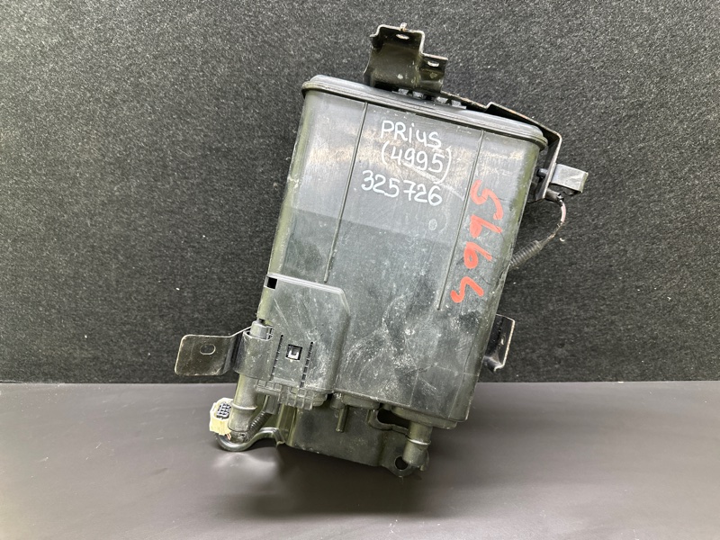 Абсорбер топливный TOYOTA PRIUS - 30 09-17 2013 1.8 2ZRFXE 77740-47100 Б/У