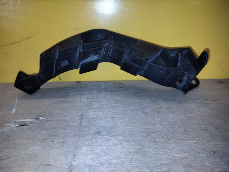 Кронштейн заднего бампера правый ACCORD CU8 / TSX 08-14