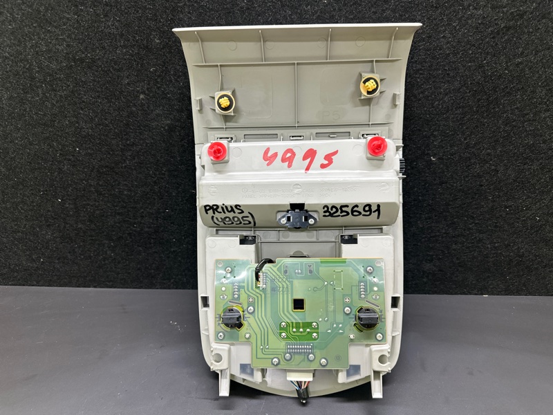 Плафон салона передний PRIUS - 30 09-17 2013 1.8 2ZRFXE