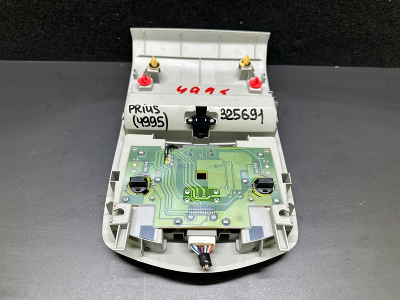 Плафон салона передний TOYOTA PRIUS - 30 09-17 1.8 2ZRFXE