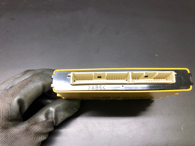 Блок управления центральным замком TOYOTA PRIUS - 30 09-17 1.8 2ZRFXE