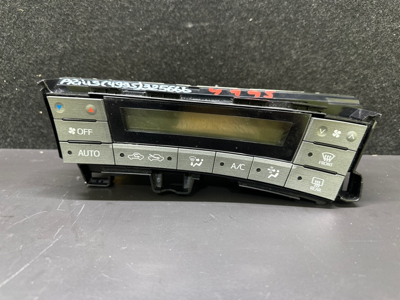 Запчасть блок управления печкой TOYOTA PRIUS - 30 09-17 2013 1.8 2ZRFXE 55900-47120 Б/У Блок управления печкой TOYOTA PRIUS - 30 09-17 2013 1.8 2ZRFXE 55900-47120 Б/У