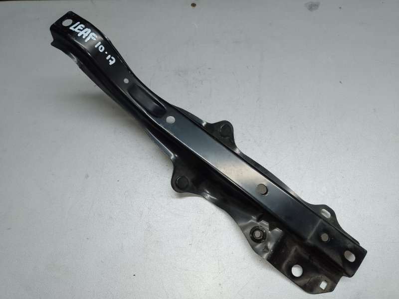 Кронштейн замка капота NISSAN LEAF 10-17 625A2-3NA0A Б/У