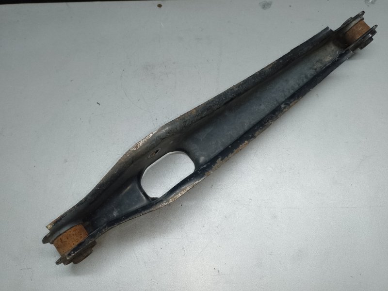 Рычаг задней подвески поперечный нижний MITSUBISHI LANCER X 10 07-15 2.0 4B11 Рычаг задней подвески поперечный нижний MITSUBISHI LANCER X 10 07-15 2.0 4B11