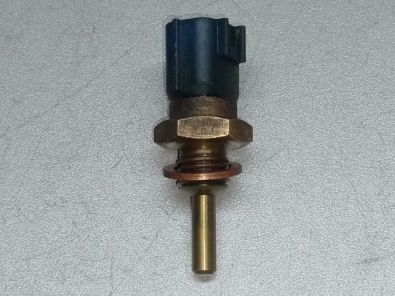 Датчик температуры охлаждающей жидкости INFINITI M35/M45 04-10 22630-44B20 Б/У