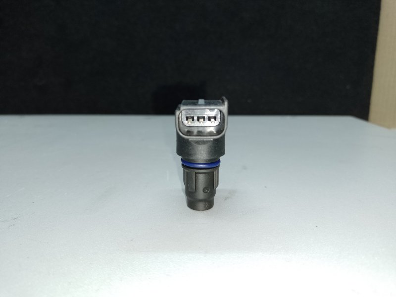 Датчик положения распредвала FORD FOCUS 10-18