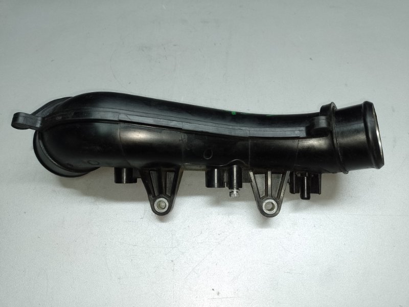 Запчасть патрубок интеркулера ACURA RDX 19- 2021 2.0 17294-6B2-A01 Б/У Патрубок интеркулера ACURA RDX 19- 2021 2.0 17294-6B2-A01 Б/У