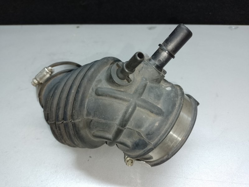 Патрубок воздушного фильтра FORD FOCUS 10-18 CP9Z-9C623-A Б/У