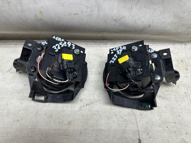 Противотуманная фара LEAF 10-17