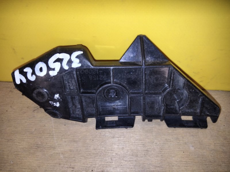 Кронштейн заднего бампера левый TOYOTA COROLLA 150 06-13 5215812090 Б/У