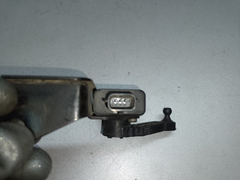 Датчик положения кузова задний NISSAN X-TRAIL/ROGUE T32 13-20 2.5 QR25DE