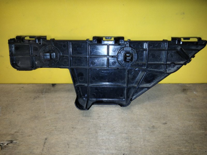 Кронштейн заднего бампера левый HIGHLANDER 07-13