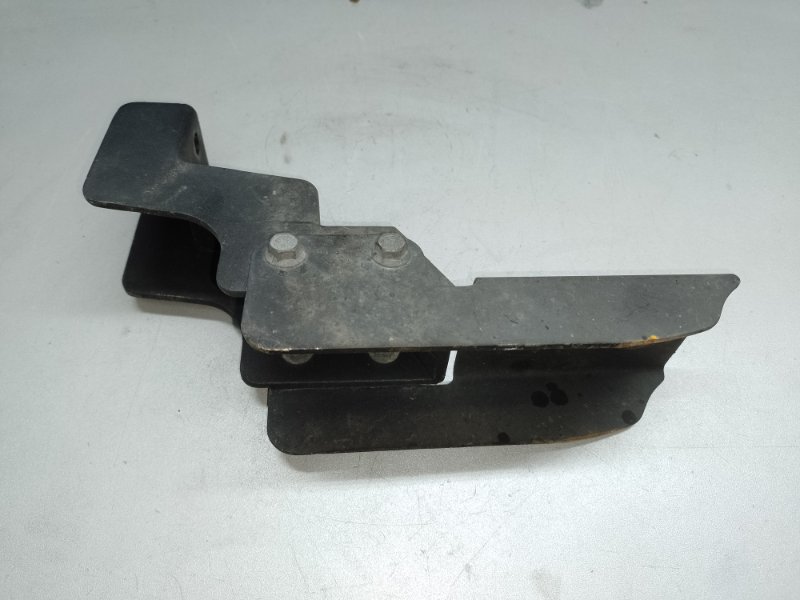 Кронштейн подножки задний правый MDX (YD2) 06-13 2007 YD2 3.7 J37A1