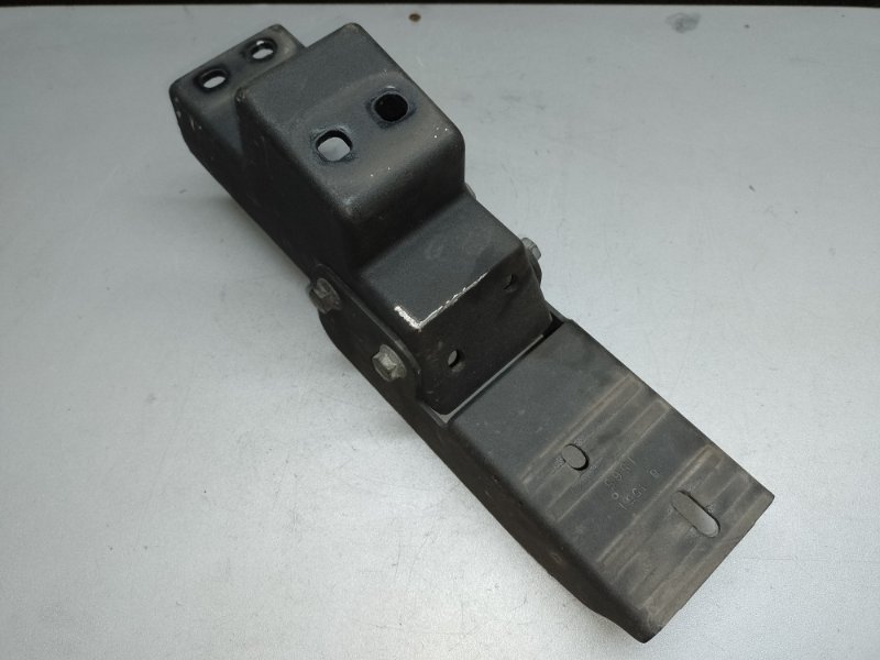 Запчасть кронштейн подножки передний правый ACURA MDX (YD2) 06-13 2007 YD2 3.7 J37A1 08L33-STX-200R1 Б/У Кронштейн подножки передний правый ACURA MDX (YD2) 06-13 2007 YD2 3.7 J37A1 08L33-STX-200R1 Б/У