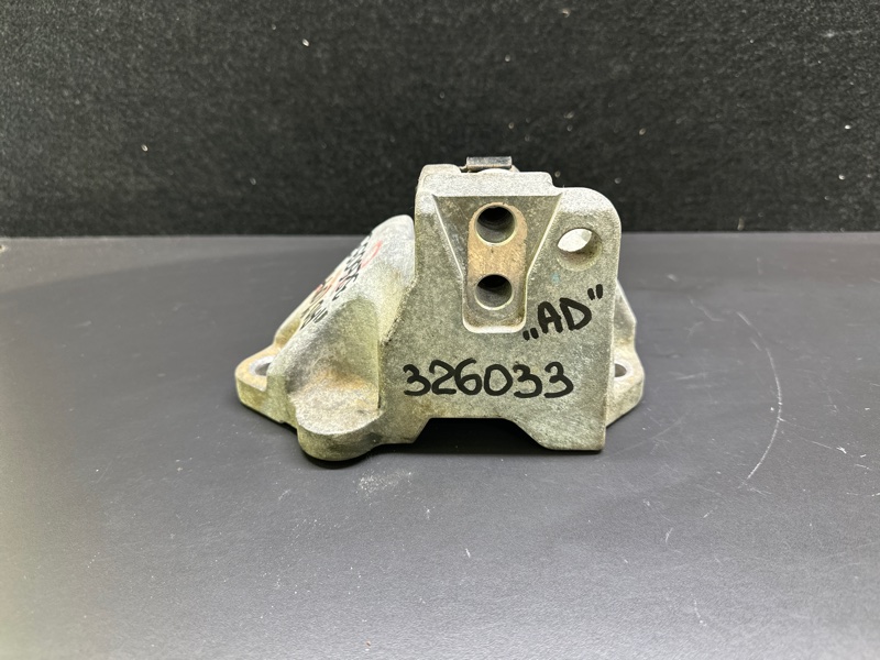 Запчасть кронштейн кпп HYUNDAI ELANTRA AD 16- 2017 AD 2.0 G4NH 45211-2F310 Б/У Кронштейн КПП HYUNDAI ELANTRA AD 16- 2017 AD 2.0 G4NH 45211-2F310 Б/У